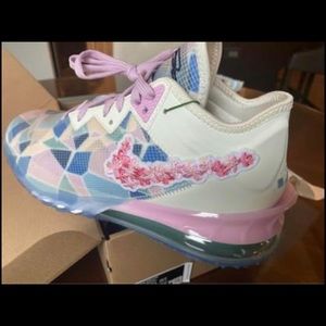 LeBron limited edition “Cherry Blossom”